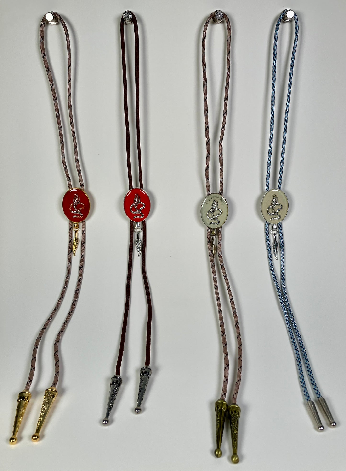 Loose Cobra Bolo Tie